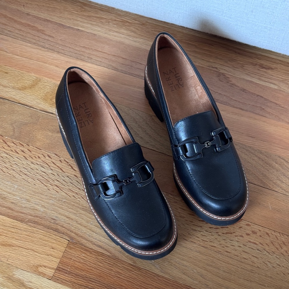 Naturalizer Women's, Corrine Loafer‎ Size 9M